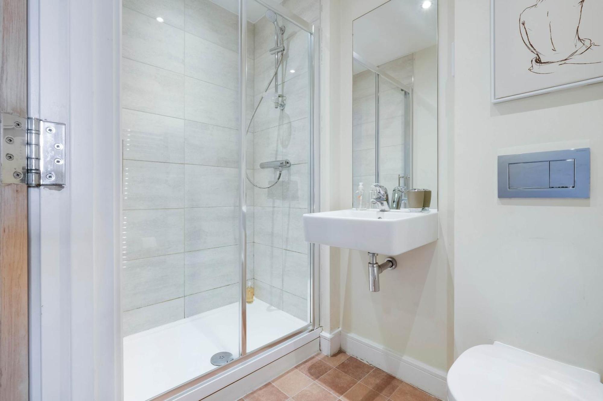 Alder House Serviced Apartment Maidenhead By 360Stays Exterior foto
