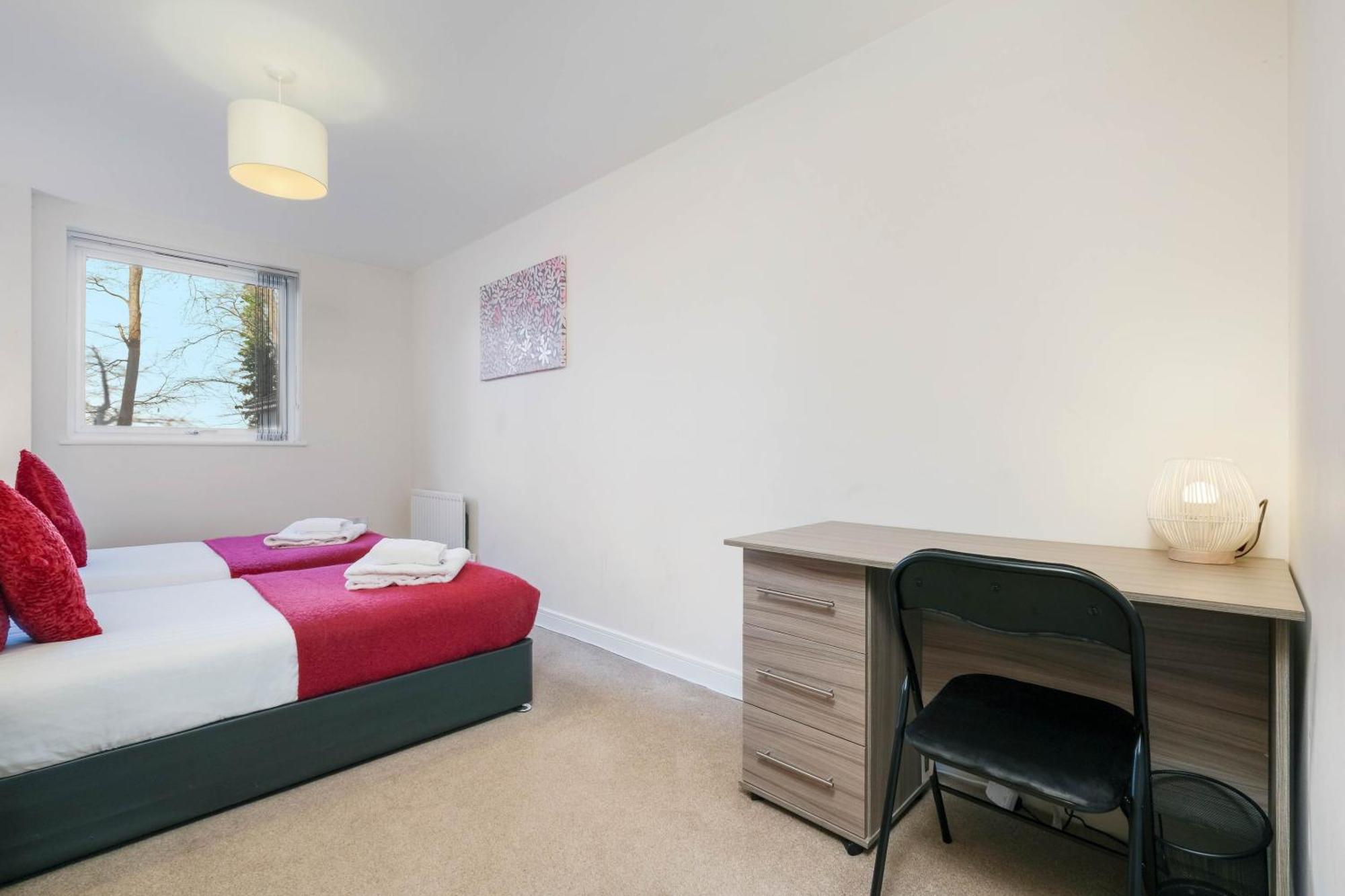 Alder House Serviced Apartment Maidenhead By 360Stays Exterior foto
